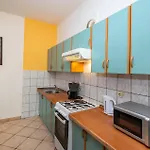 Apartment 1 Bedroom Stunning In